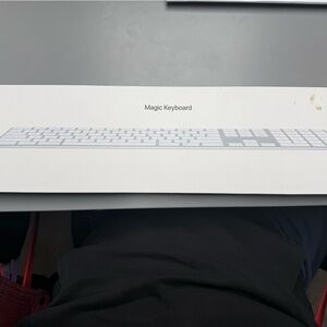 Apple Magic Keyboard - Silver and White
